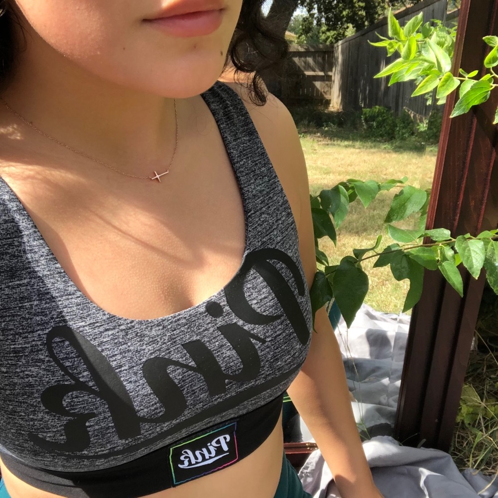 Victors secret pink sports bra